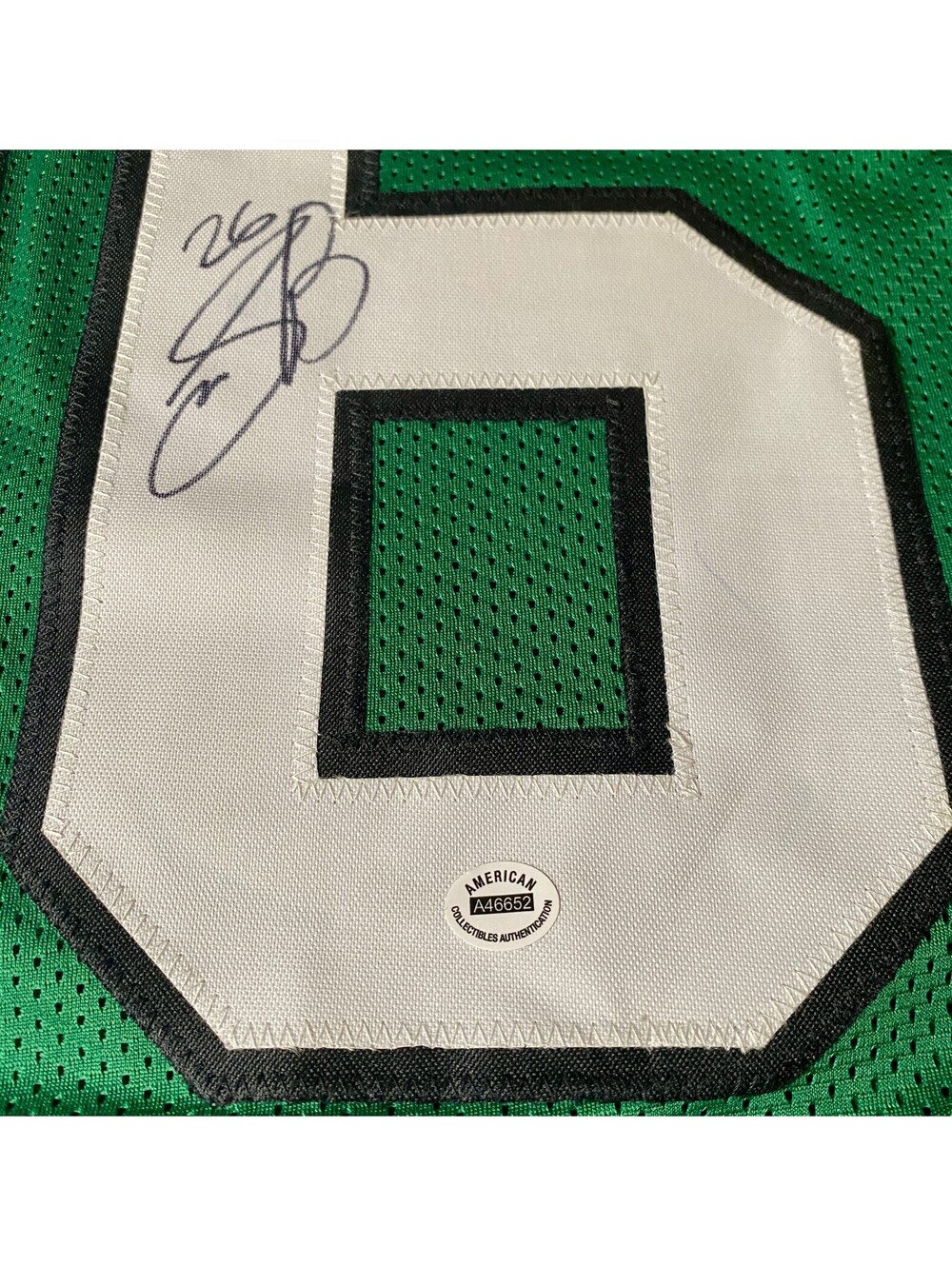 Saquon Barkley Signed Jersey With COA (A46652) - Picture 4 of 4